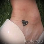 тату на лодыжке сердечко - классные фото готовой татуировки 1