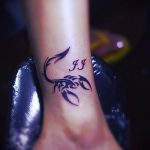 тату на лодыжке скорпион - классные фото готовой татуировки 3