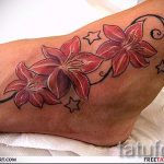 тату на лодыжке цветы - классные фото готовой татуировки 3