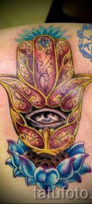 тату хамса — фото пример для статьи про значение татуировки 34