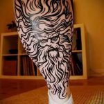 soleil tatouage sur sa jambe - une photo fraîche du tatouage fini 14072016 1