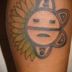 soleil tatouage sur sa jambe - une photo fraîche du tatouage fini 14072016 3