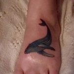 tatouage de baleine sur sa jambe - la version finale d'une photo du tatouage 14072016 1