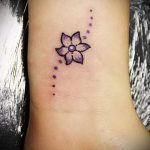 тату лилия маленькая - фото пример татуировки от 13072016 2
