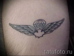 Airborne tattoo on his shoulder - Photo example of the tattoo 1023 tatufoto.ru
