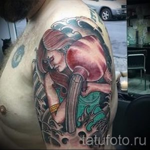 Aquarius tatouage inscription - photo - un exemple du tatouage fini 01082016 2012 tatufoto.ru