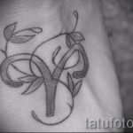 Aries tatouage pour les filles - une photo du tatouage fini sur 02082016 2007 tatufoto.ru