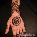 Bilder mehendi an den Händen - Foto temporäre Henna-Tattoo 2006 tatufoto.ru