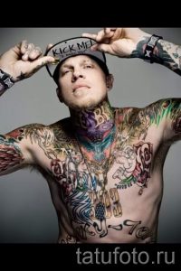 Foto - cool Tattoo auf seinem Hals - ein Beispiel 1025 tatufoto.ru