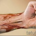 Foto - cooles Tattoo auf der Hand - ein Beispiel 1032 tatufoto.ru