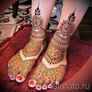 Henna auf den Fuß Figuren - Variationen über eine temporäre Henna-Tattoo 05082016 3016 tatufoto.ru