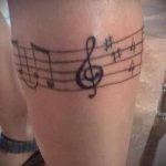 Tattoo-Zetteln auf sein Bein - ein Foto des fertigen Tätowierung 02082016 2078 tatufoto.ru