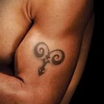 Widder Tätowierung auf seinem Arm - ein Foto des fertigen Tätowierung 02082016 1046 tatufoto.ru