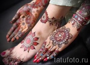 beautiful mehendi on her leg - options for temporary henna tattoo on 05082016 1001 tatufoto.ru