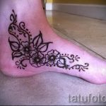 bemalt mit Henna auf den Fuß - Optionen für temporäre Henna-Tattoo auf 05082016 2004 tatufoto.ru