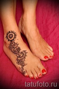henna patterns on her leg Photo - options temporary henna tattoo on 05082016 1020 tatufoto.ru