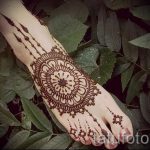 mandala mehendi sur sa jambe - options pour tatouage au henné temporaire sur 05082016 1030 tatufoto.ru