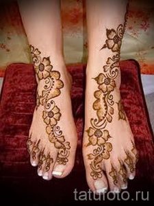 mehendi Designs am Bein für Anfänger - Optionen für temporäre Henna-Tattoo auf 05082016 2054 tatufoto.ru