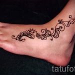 mehendi Designs auf den Fuß - Optionen für temporäre Henna-Tattoo auf 05082016 1055 tatufoto.ru
