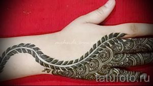 mehendi Muster auf der Hand - eine temporäre Henna-Tattoo Foto 15085 tatufoto.ru