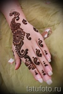 mehendi Peacock main - Photos de tatouage au henné temporaire 1140 tatufoto.ru