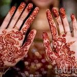mehendi an den Händen von zwei Fotos - Fotos temporäre Henna-Tattoo 1020 tatufoto.ru