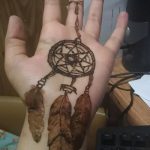 mehendi auf der Hand Traumfänger - Bild temporäre Henna-Tattoo 1034 tatufoto.ru