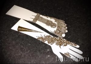 mehendi auf der Hand zu Hause - eine temporäre Henna-Tattoo Foto 1037 tatufoto.ru