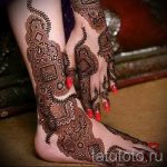 mehendi auf ihre Hand und Fuß - Optionen für temporäre Henna-Tattoo auf 05082016 1038 tatufoto.ru