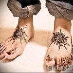 mehendi auf ihren Zehen - Optionen für temporäre Henna-Tattoo auf 05082016 3049 tatufoto.ru