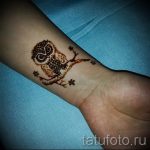 mehendi on a hand Owl - photo temporary henna tattoo 1090 tatufoto.ru