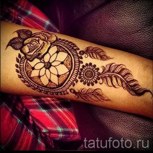 mehendi on foot Dreamcatcher - options for temporary henna tattoo on 05082016 1071 tatufoto.ru