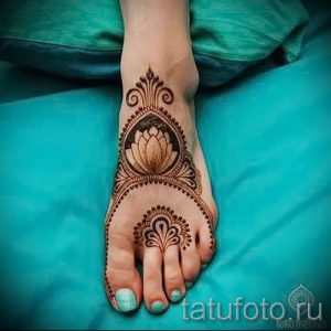 mehendi on foot lotus - options for temporary henna tattoo on 05082016 1073 tatufoto.ru