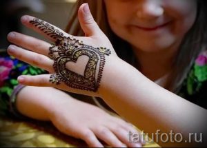 mehendi on hand for kids - photo temporary henna tattoo 1106 tatufoto.ru
