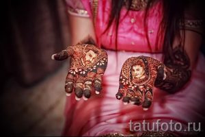 mehendi on her hand drawing - photo temporary henna tattoo 2126 tatufoto.ru