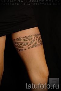 mehendi on her leg garter - options for temporary henna tattoo on 05082016 3078 tatufoto.ru