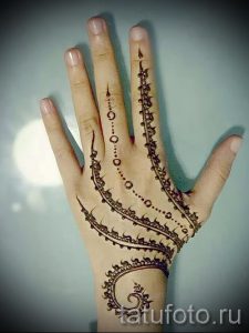 mehendi on the fingers - a temporary henna tattoo photo 1129 tatufoto.ru