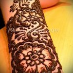 mehendi tatouage sur son bras - une photo de tatouage au henné temporaire 1182 tatufoto.ru