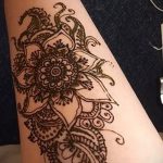 motifs au henné sur sa jambe photo - Options henné temporaire tatouage sur 05082016 1103 tatufoto.ru