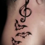 note tatouage sur son cou - une photo du tatouage fini 02082016 1005 tatufoto.ru