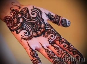 картинки мехенди на руках - фото временной тату хной 6206 tatufoto.ru