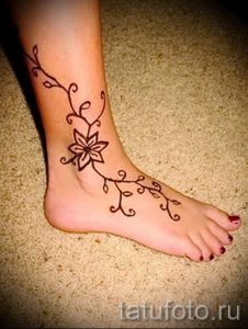 легкое мехенди на ноге - варианты временной тату хной от 05082016 1120 tatufoto.ru