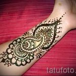 мехенди на внутренней стороне руки - фото временной тату хной 2218 tatufoto.ru