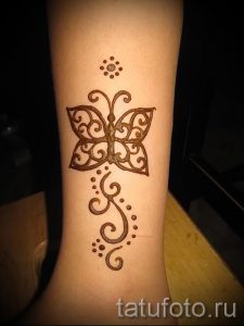 мехенди на ноге бабочка - варианты временной тату хной от 05082016 1128 tatufoto.ru