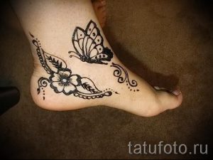 мехенди на ноге бабочка - варианты временной тату хной от 05082016 2129 tatufoto.ru