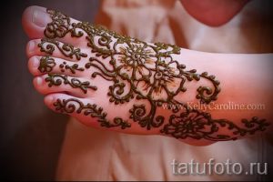 мехенди на ноге цветы - варианты временной тату хной от 05082016 11199 tatufoto.ru