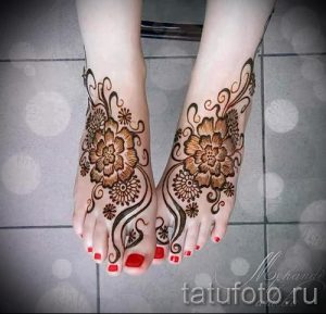 мехенди на ноге цветы - варианты временной тату хной от 05082016 13201 tatufoto.ru