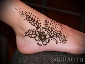 мехенди на ноге цветы - варианты временной тату хной от 05082016 4192 tatufoto.ru