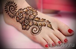 мехенди на ноге цветы - варианты временной тату хной от 05082016 8196 tatufoto.ru
