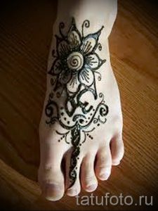 мехенди на ноге цветы - варианты временной тату хной от 05082016 9197 tatufoto.ru